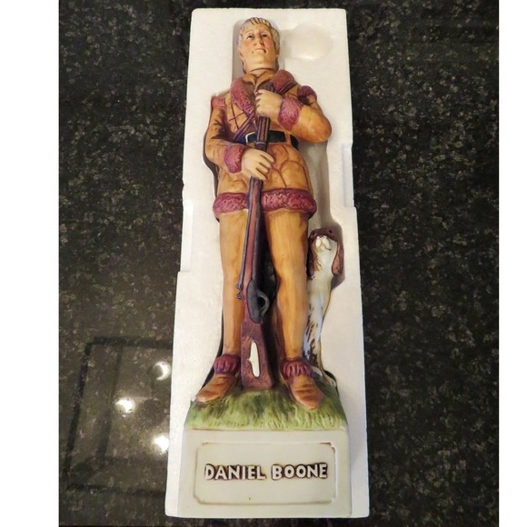 Mccormick Other - Vintage McCormick Daniel Boone Bourbon Whiskey Decanter w/ Box 86 Proof‎ Empty